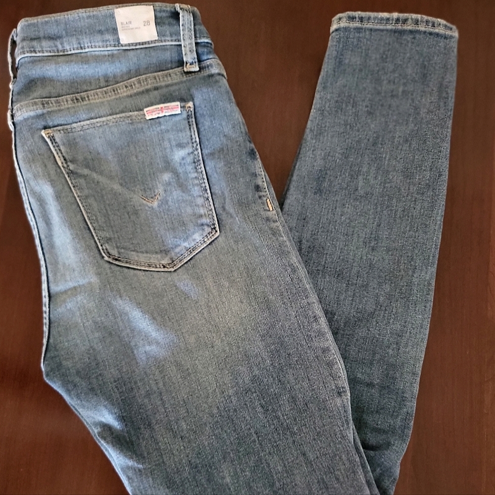⭐HUDSON SKINNY JEANS (28)⭐
